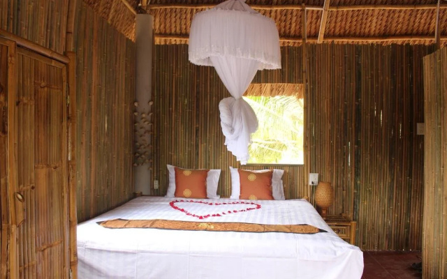 Tra Vinh Lodge