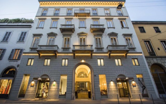 Hotel Indigo Milan in Milan, Italy from 353$, photos, reviews - zenhotels.com hotel front