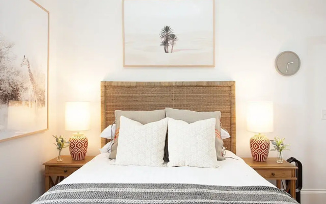 Modern and Cosy Inner West Apartment