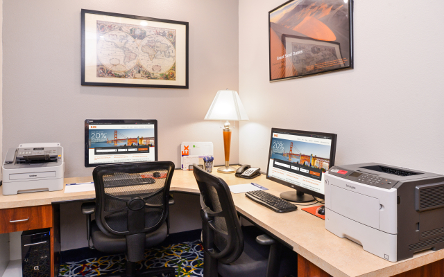 Holiday Inn Express & Suites Alamosa by IHG