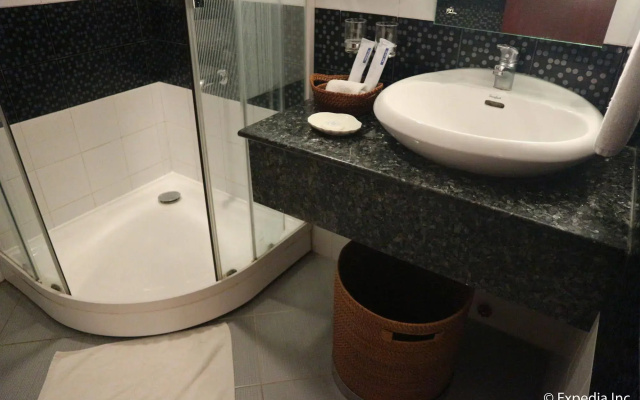 Hampstead Boutique Hotels, Inc