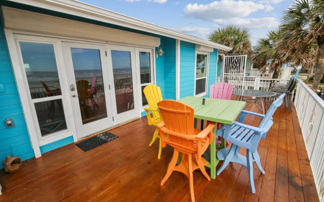 Beachfront Seashell by Ryson Vacation Rentals
