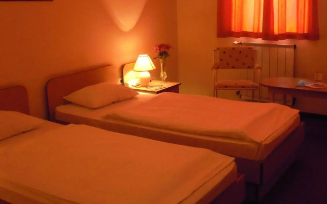 Platan Hotel