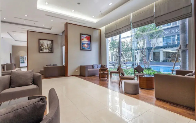 Hoa's Apartment in Vinhomes Central Park