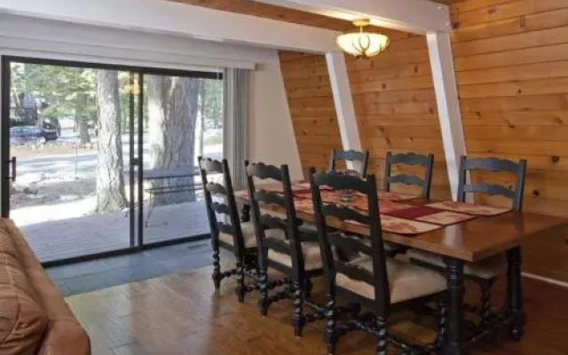 Kaley Vacation Rental Cabin