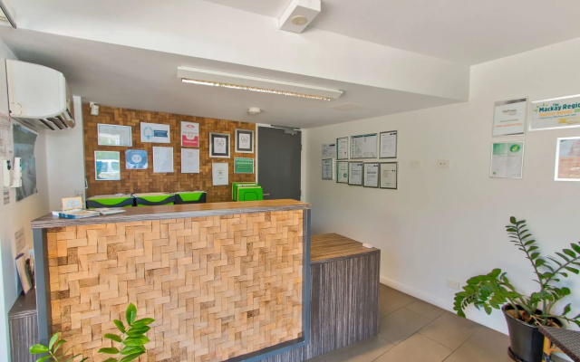 Mackay Oceanside Central Hotel