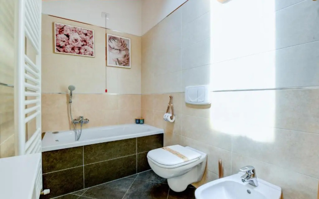 Rosa del Lago Apartment