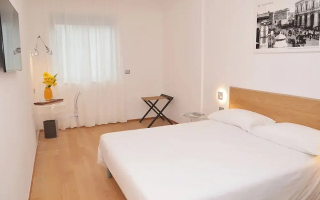 Victor Hotel