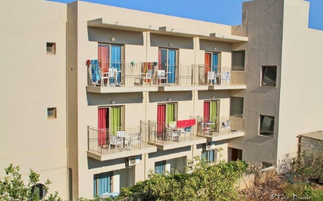 Creta Verano Hotel вид на фасад