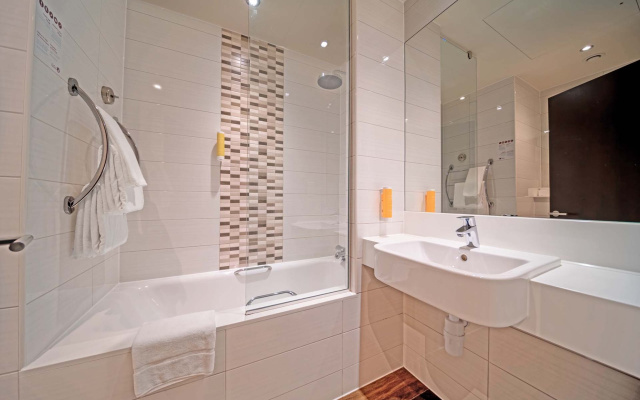 Premier Inn Dubai Al Jaddaf