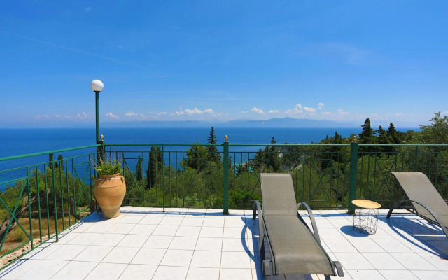 Antigoni Villa Tria in Longos