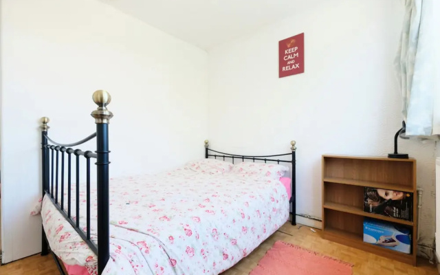 A Cosy two Bedroom Apartment, Sleeps 3
