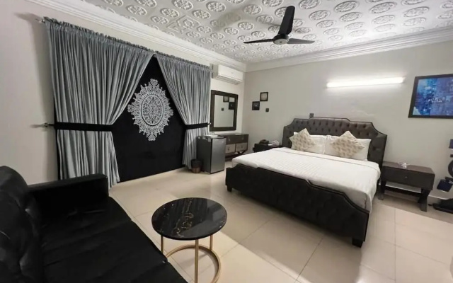 Capital Lodges