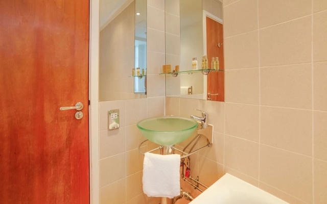 London Perfect - Queensgate Studio Loft