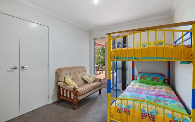 Paradise in Pohara - Pohara Beach Holiday Home