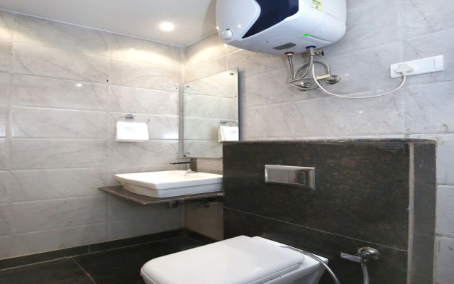 OYO 9894 Home Valley View 2BHK Bharari
