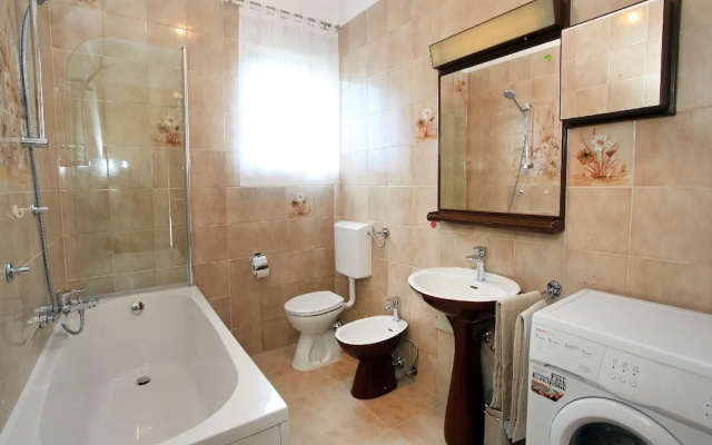 Apartments Biba Banjole / Two Bedrooms A1