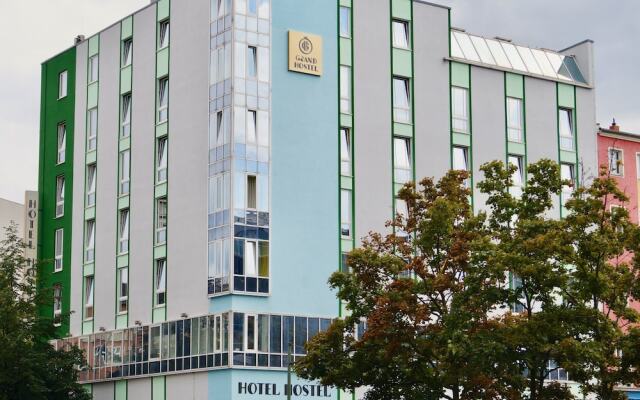 Grand Hostel Berlin Urban вид на фасад