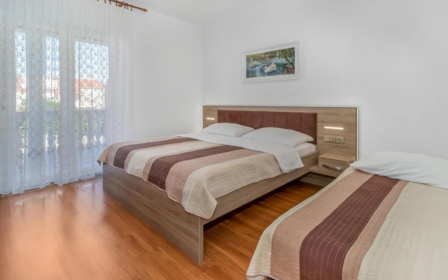 Stunning Apartment in Selce With Wifi and 2 Bedrooms