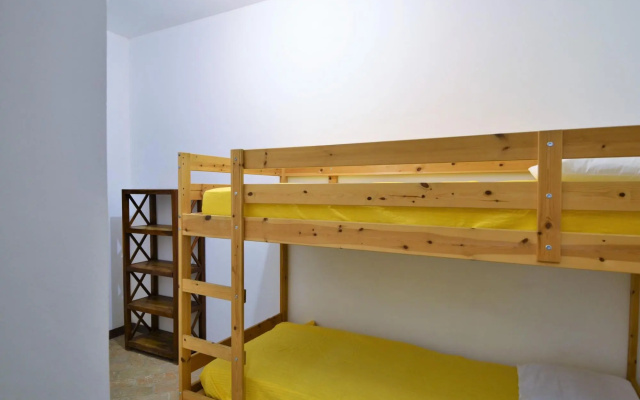 Lovely apartment in Mantignana with private terrace