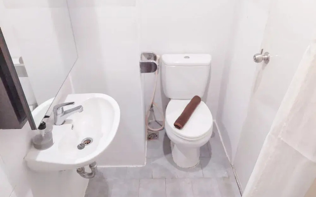 Good Deal And Cozy Studio At Kubikahomy Apartment