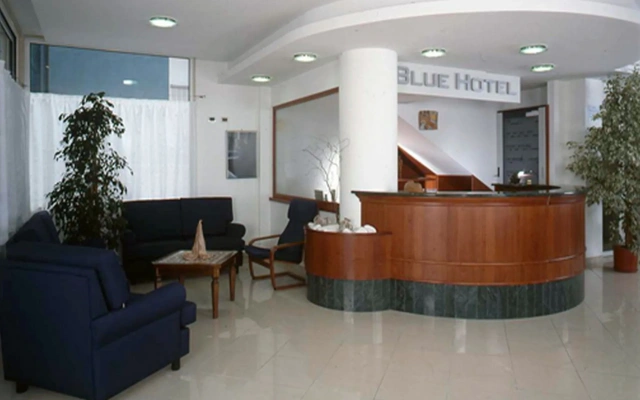 Blue Hotel
