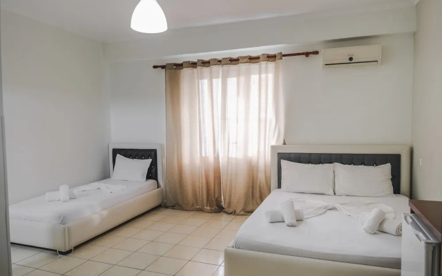 Foris Rooms