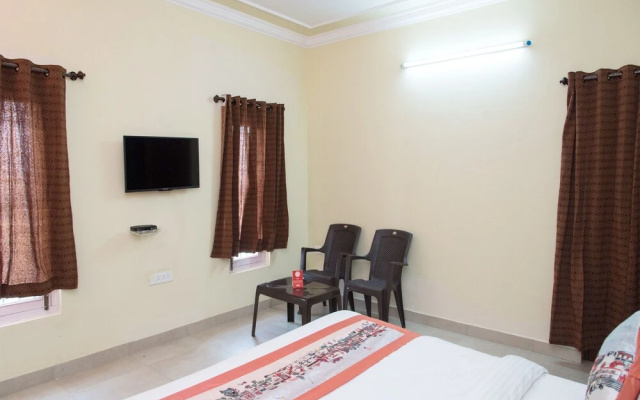 OYO Home 11064 Spacious 3BHK
