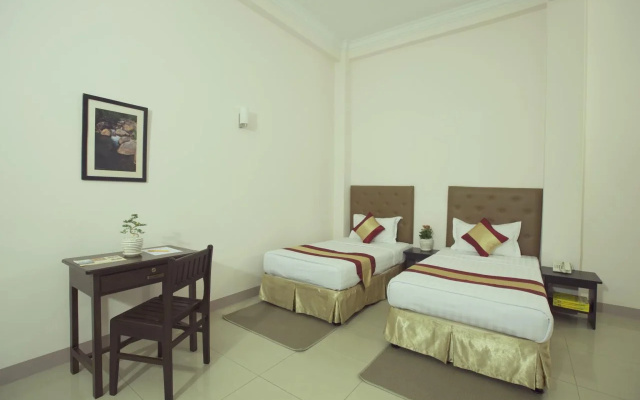 Royal Platinum Hotel