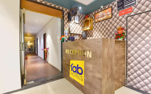 OYO Flagship 70029 Nidhivan Hotel And Rooms