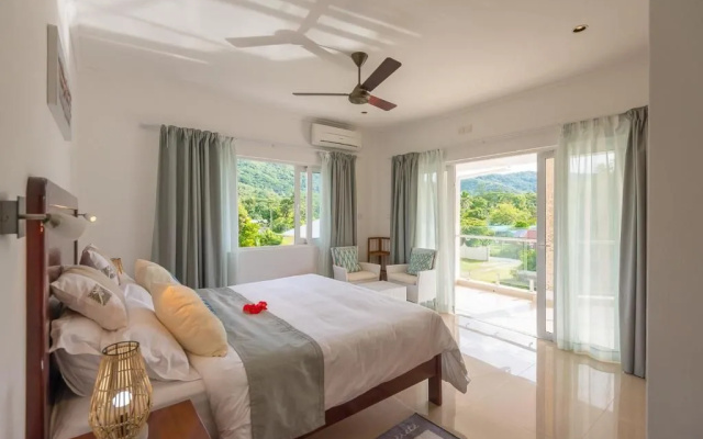 Tropic Villa Annex