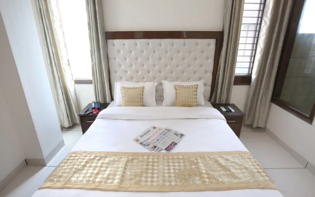 Hotel Silver Palm