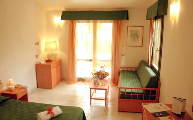 Albaruja Hotel