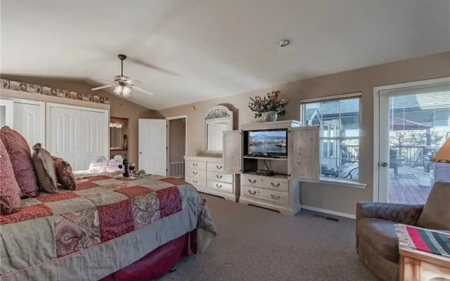 Alpine Oasis - Three Bedroom Cabin