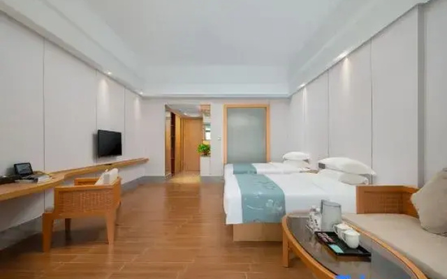 GEM Hotel (Dongfang Haitang Park)