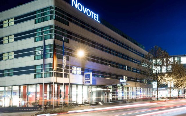 Отель Novotel Aachen City Германия, Аахен - 1 отзыв об отеле, цены и фото номеров - забронировать отель Novotel Aachen City онлайн вид на фасад
