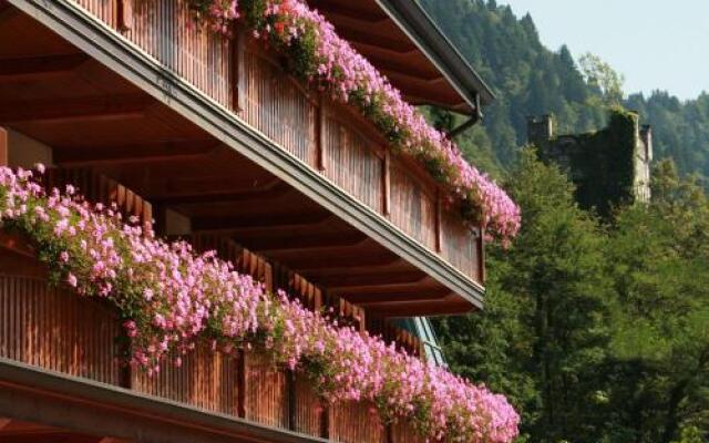 Hotel Centro Benessere Gardel Кьюзафорте вид на фасад