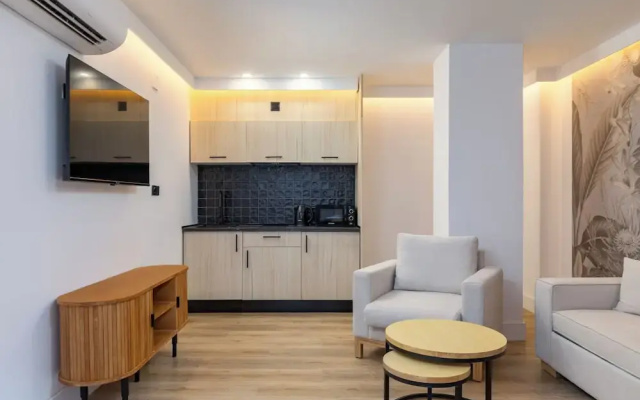 HA Aparthotel Retiro Suites