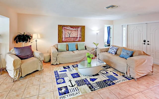 5019 Pelican Blvd Home
