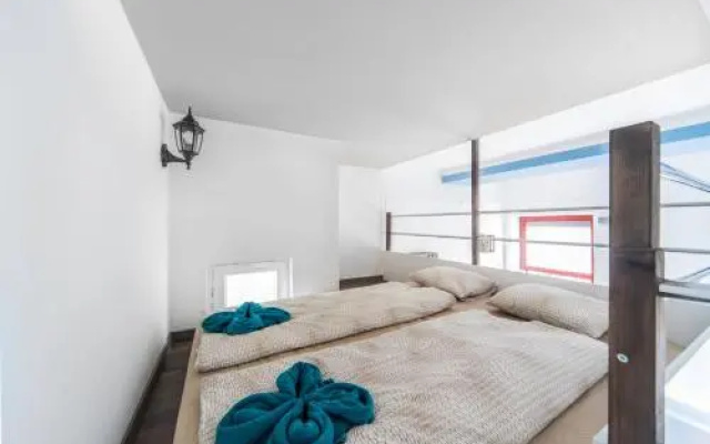 D53 Apartments