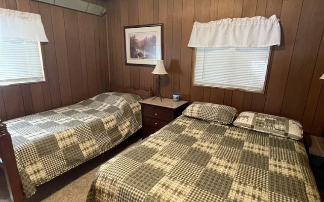 Highland Holiday Limit 7-10 3 Bedroom Cottage by RedAwning