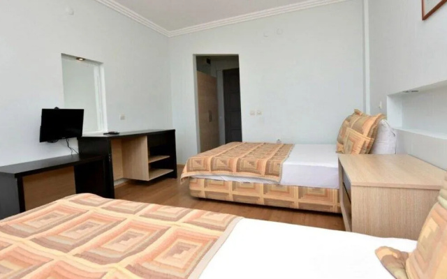 Varol Otel