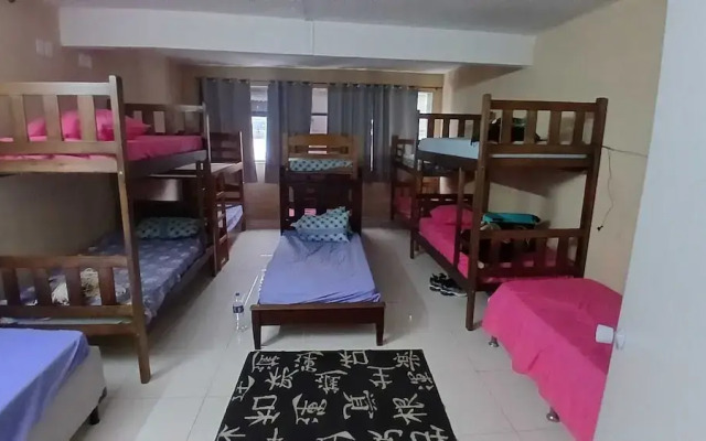 Hostel Bom e Familiar