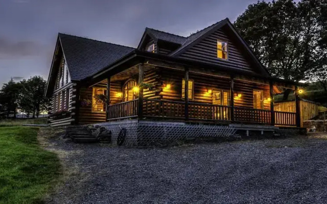 Eaglewood Lodge