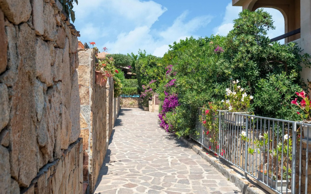 Serene Holiday Home in Marinella With Garden