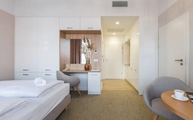Molo Park Aparthotel