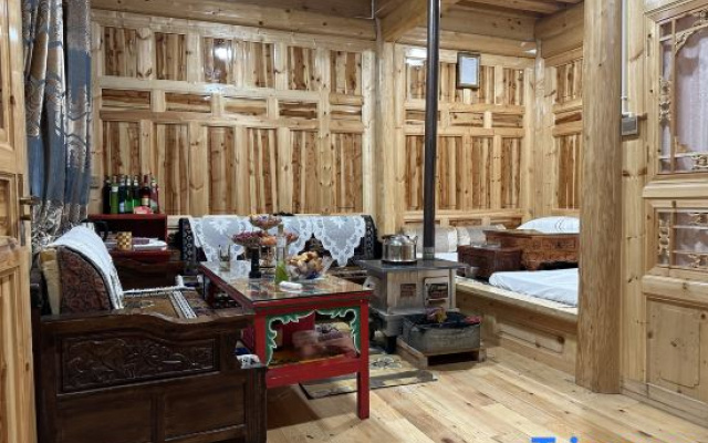 Zhaxi Yangzong Homestay