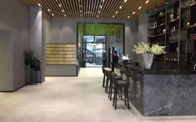Chengdu Hexi Apartment (Huanhuahui East Railway Station Branch)