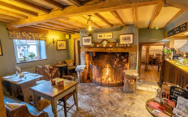 The White Hart, South Harting