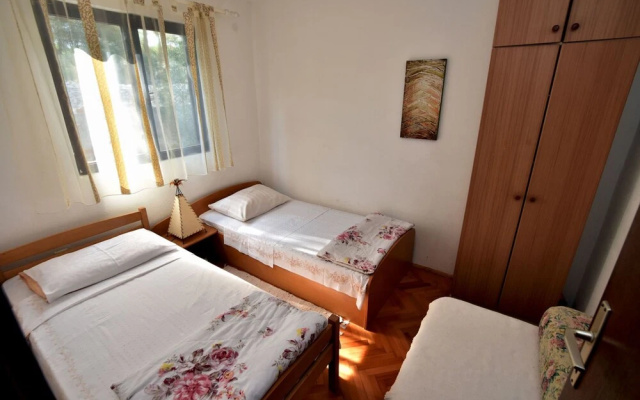 Apartment Elena